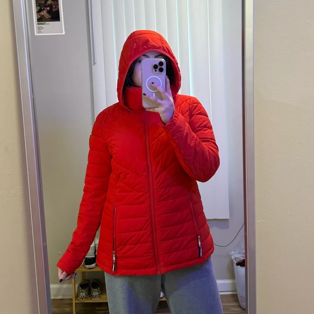Red Tommy Hilfiger Puffer Jacket - Picture 1 of 9